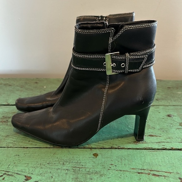 Women’s Predictions Black Leather Ankle Boot Size 7 - Picture 3 of 10